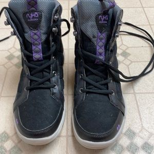 ryka sneaker boots